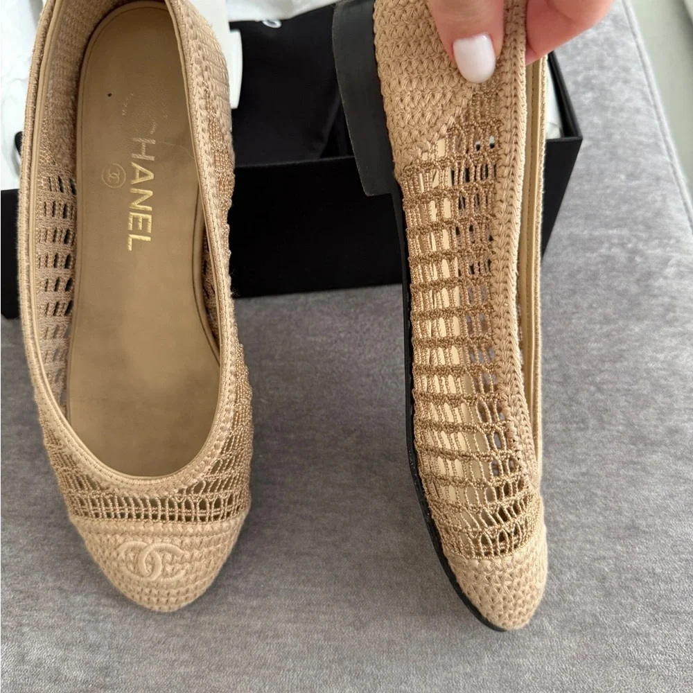 CHANEL Beige Crochet Ballet Flats - Picture 12 of 14